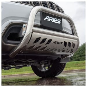 Aries 3" Polished Stainless Bull Bar, Select Chevrolet, GMC C, K, Suburban, Tahoe - 35-4009